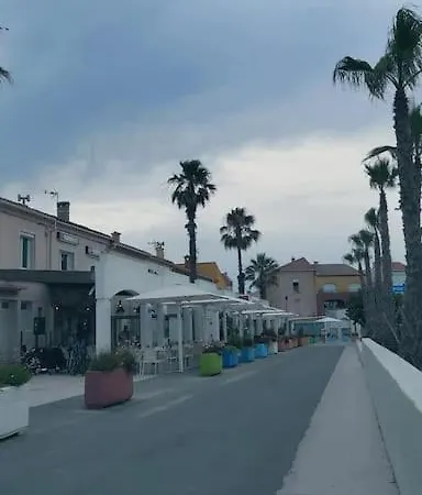 Barcarès Village - - - 4/9p+cour 3 étoil Сasa de vacaciones *